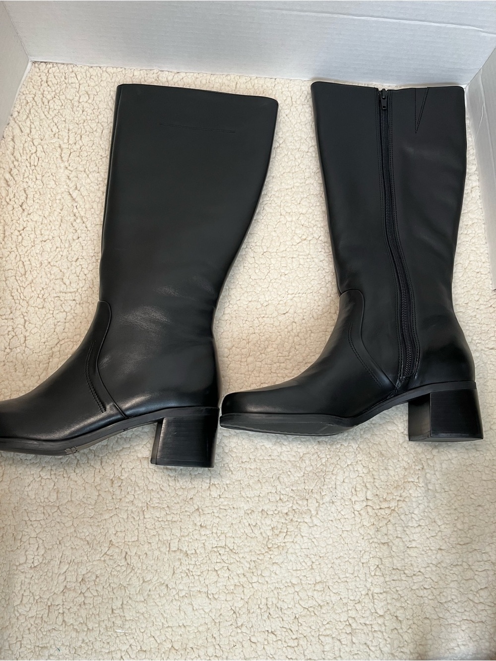 Naturalizer Black Leather Knee-High Block Heel Boots Size 7W Quiet Luxury